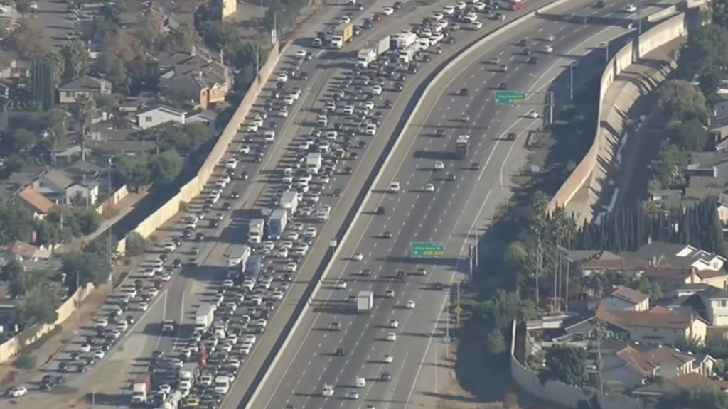 Northbound Highway 101 lanes in San Jose blocked by overturned vehicle — CBS Bay Area (KPIX), Mill Valley Community news