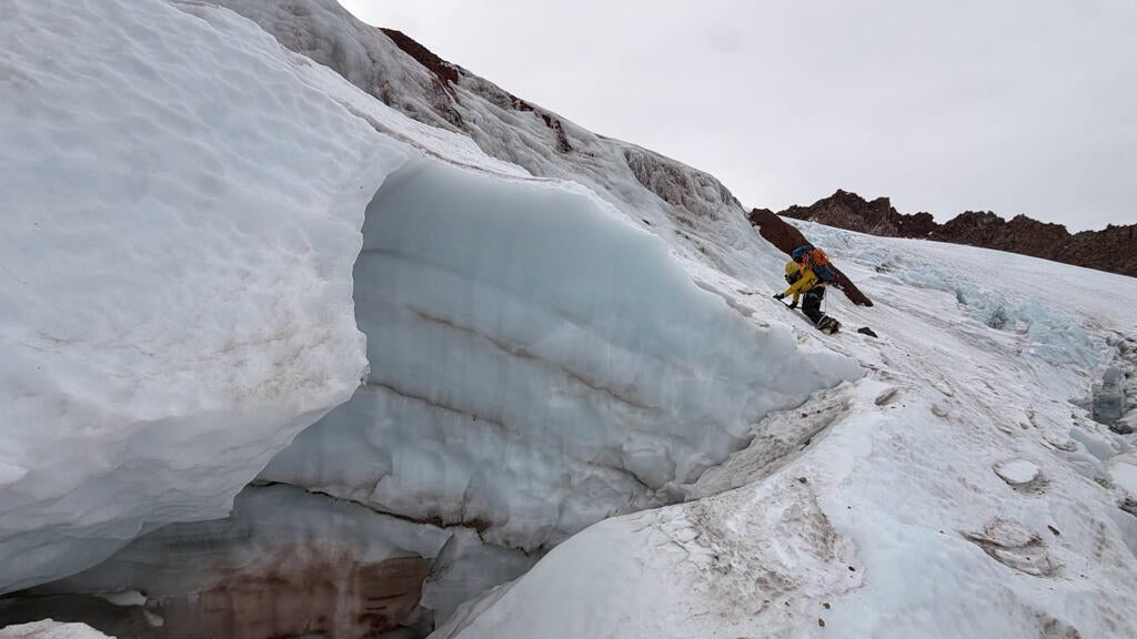 Florida man injured climbing California's Mount Shasta rescued after 2 nights in freezing temps — CBS Bay Area (KPIX), Mill Valley Health news