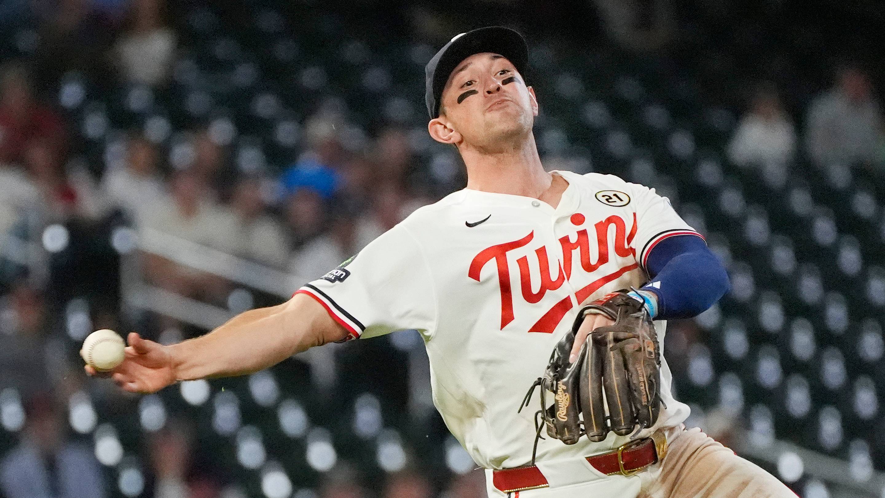 Brooks Lee's Gold Glove nomination further vindicates Twins' decision to move him to third base — Puckett's Pond (Twins), Mill Valley Sports news