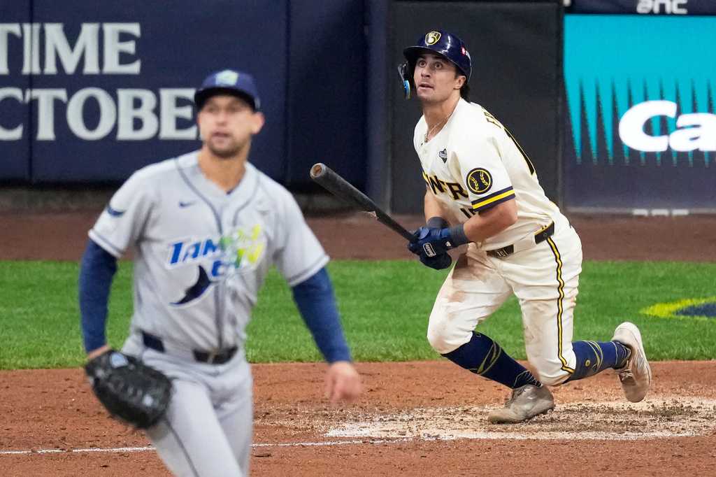 Frelick and Pratt lift Brewers to 5-4 comeback win over Rays and 2-0 World Series lead — WESH 2 Orlando