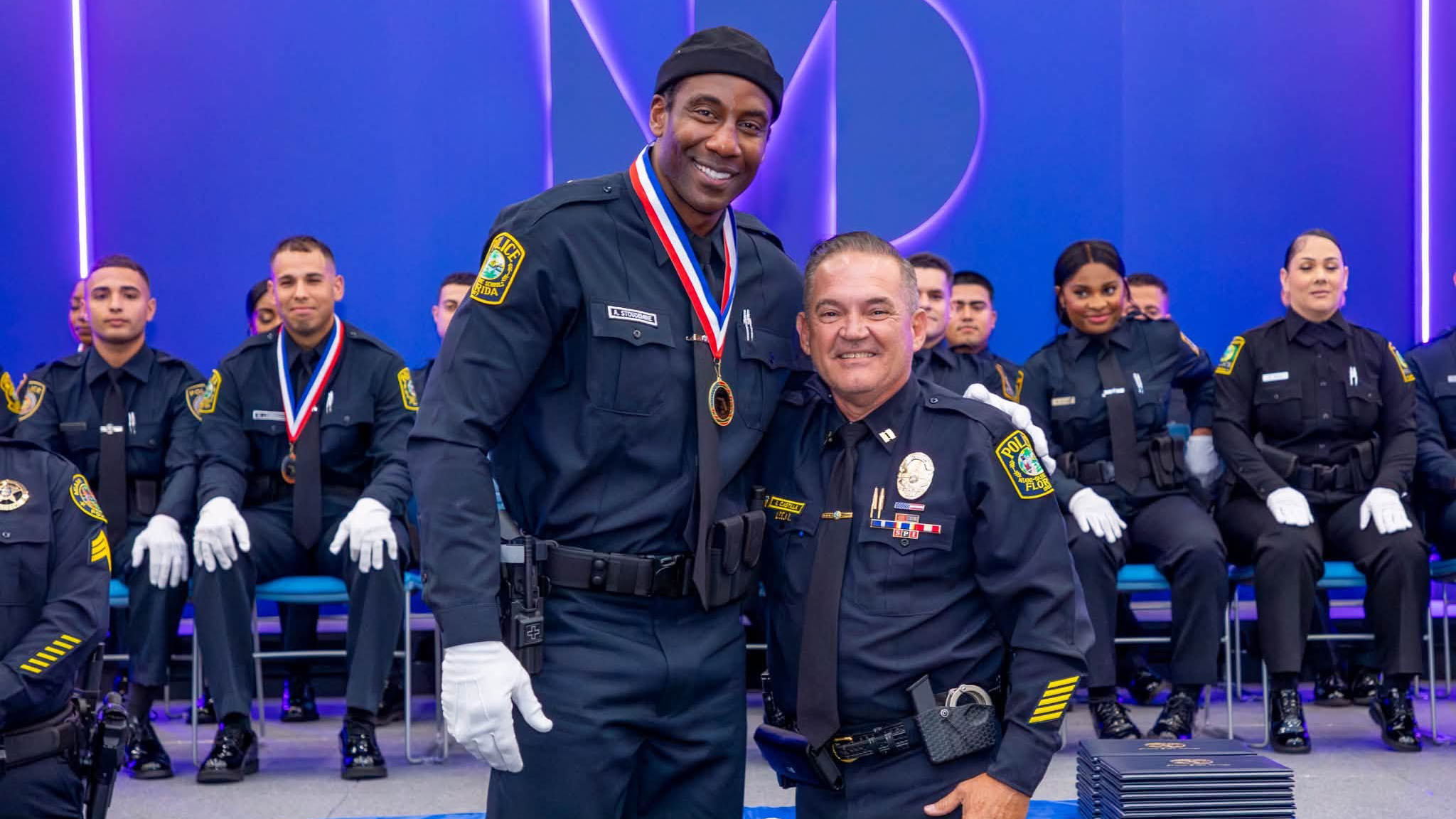 NBA hall of famer Amar'e Stoudemire begins new career as Florida police officer — KTVU Sports